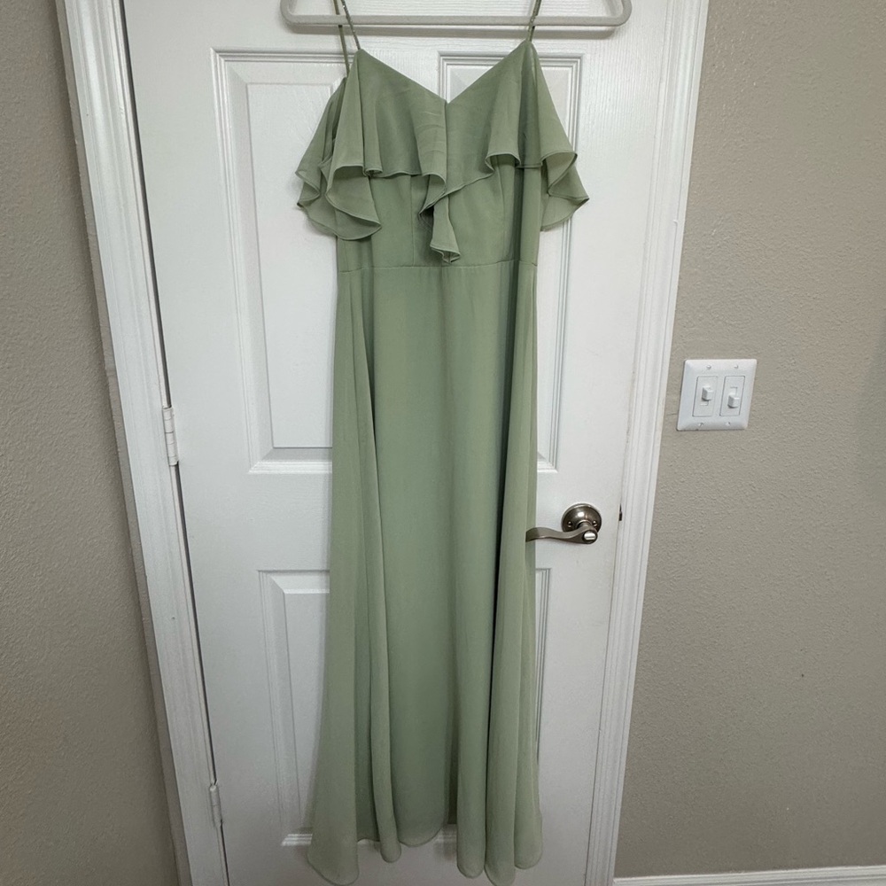 Elegant Green Ruffle Maxi Dress